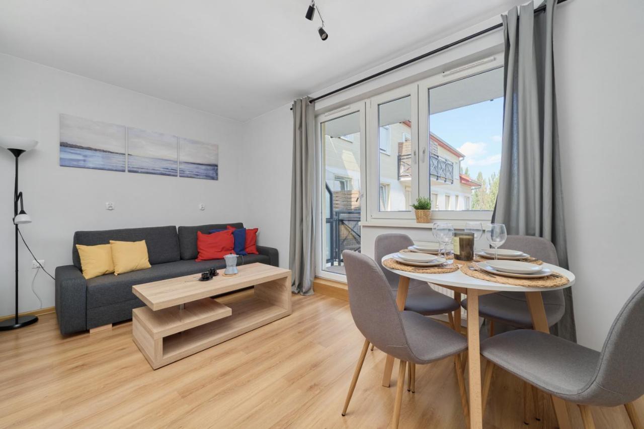 Peaceful Wroclaw Apartment For 4 Guests With Balcony By Noclegi Renters エクステリア 写真